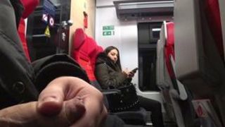 Дрочит в метро: порно видео на lavandasport.ru