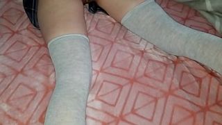 Извращённый папаша поимел спящую приёмную дочь в анальную дырку